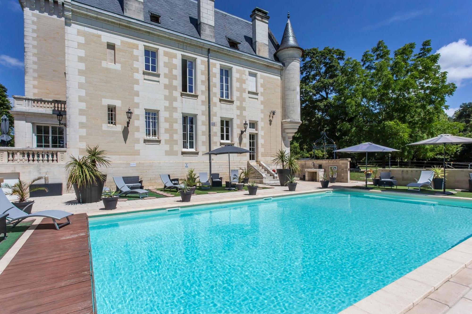 Chateau De Bellevue B&B Et Appartements Avec Piscine Chauffee Et Chambres Partout Climatisees Saint-Avit  Eksteriør bilde