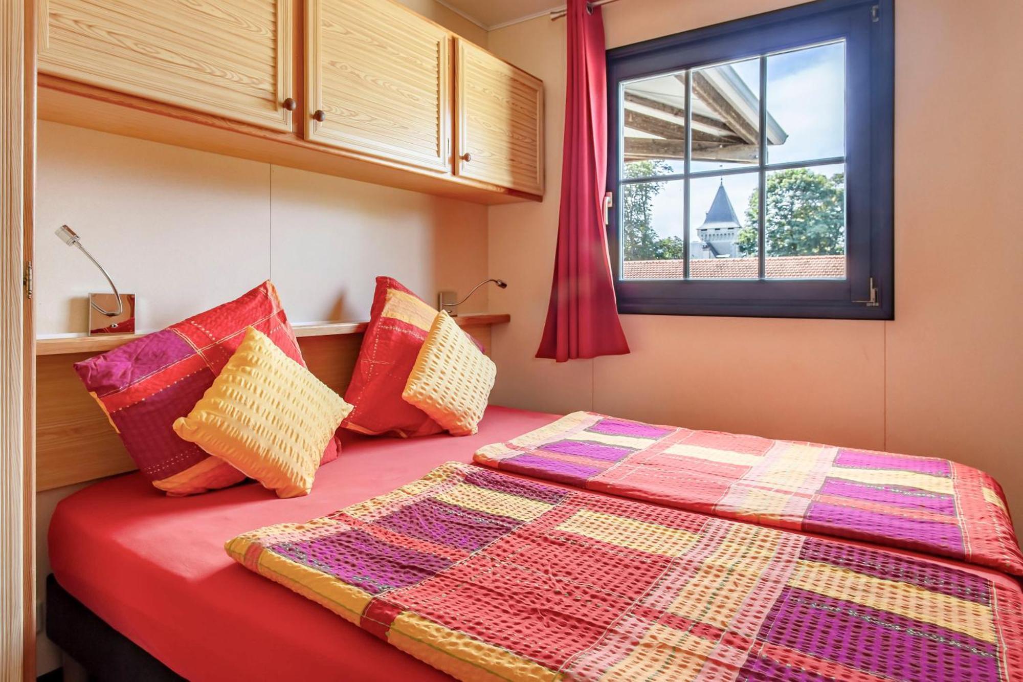 Chateau De Bellevue B&B Et Appartements Avec Piscine Saisonal Chauffee Et Chambres Partout Climatisees Saint-Avit  Rom bilde