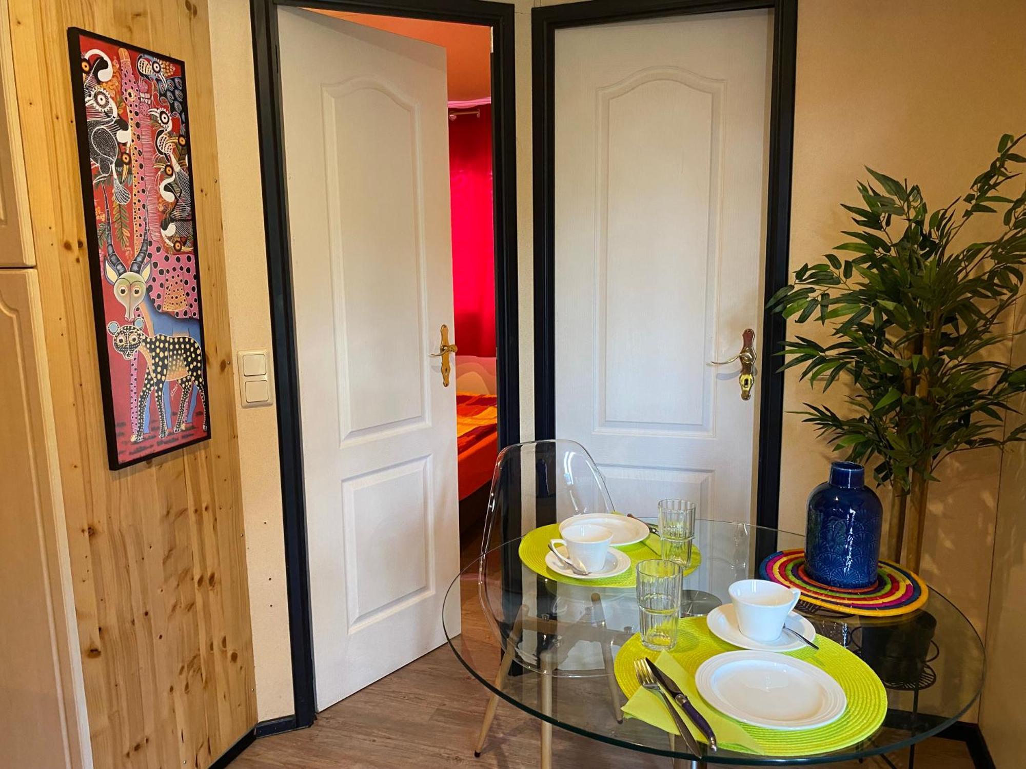 Chateau De Bellevue B&B Et Appartements Avec Piscine Saisonal Chauffee Et Chambres Partout Climatisees Saint-Avit  Rom bilde