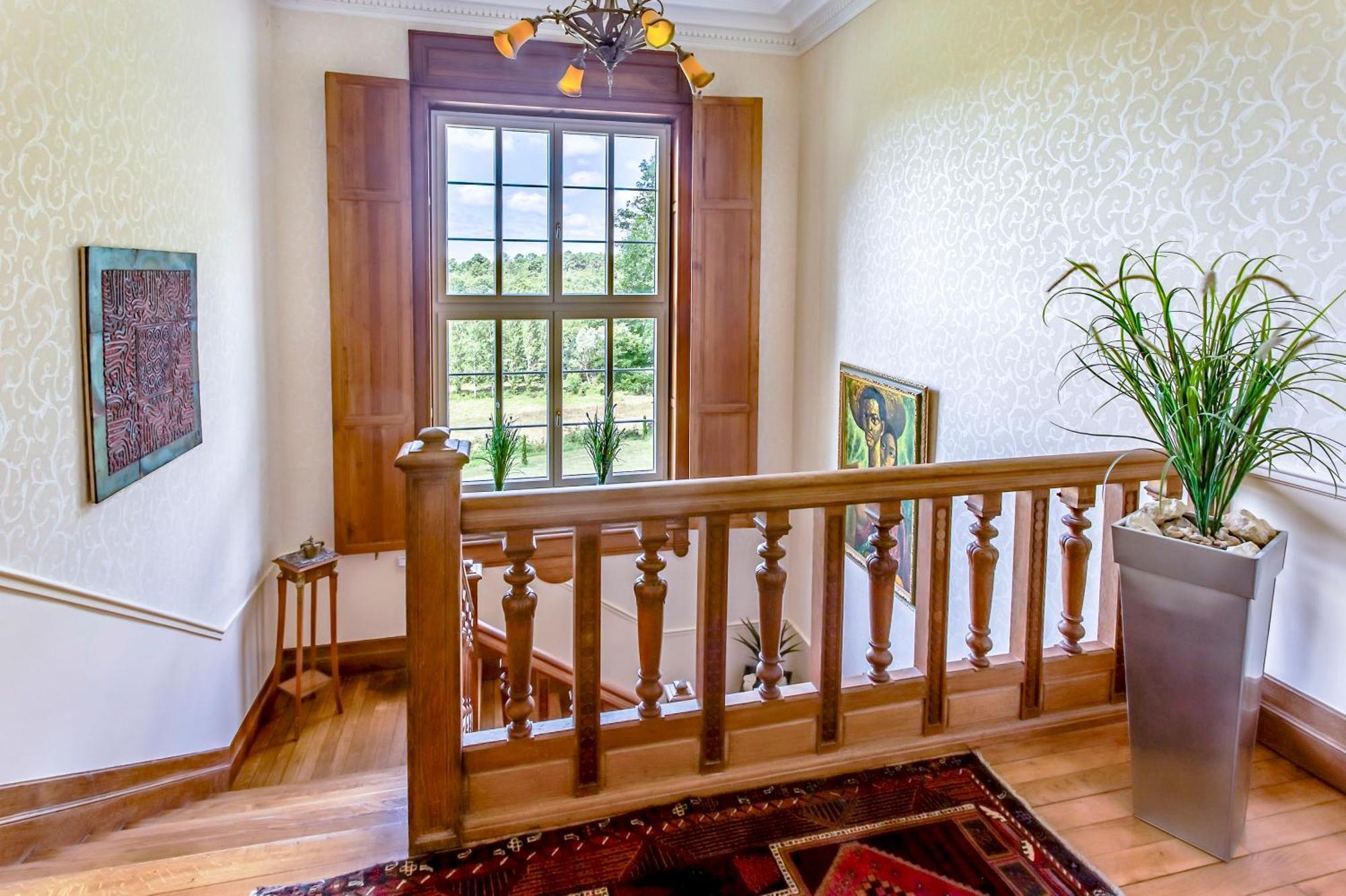 Chateau De Bellevue B&B Et Appartements Avec Piscine Saisonal Chauffee Et Chambres Partout Climatisees Saint-Avit  Rom bilde